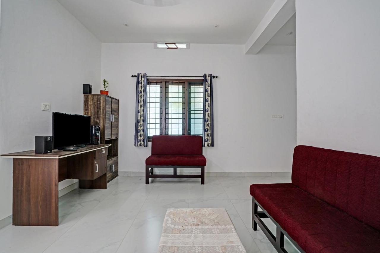 Spot On Blissful Villa Kochi ภายนอก รูปภาพ